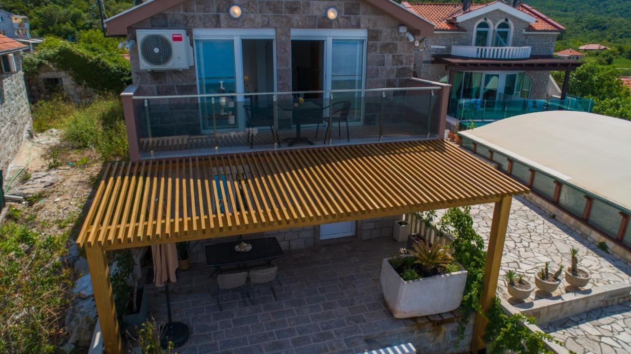 Family House Bjelila Villa Тиват Екстериор снимка