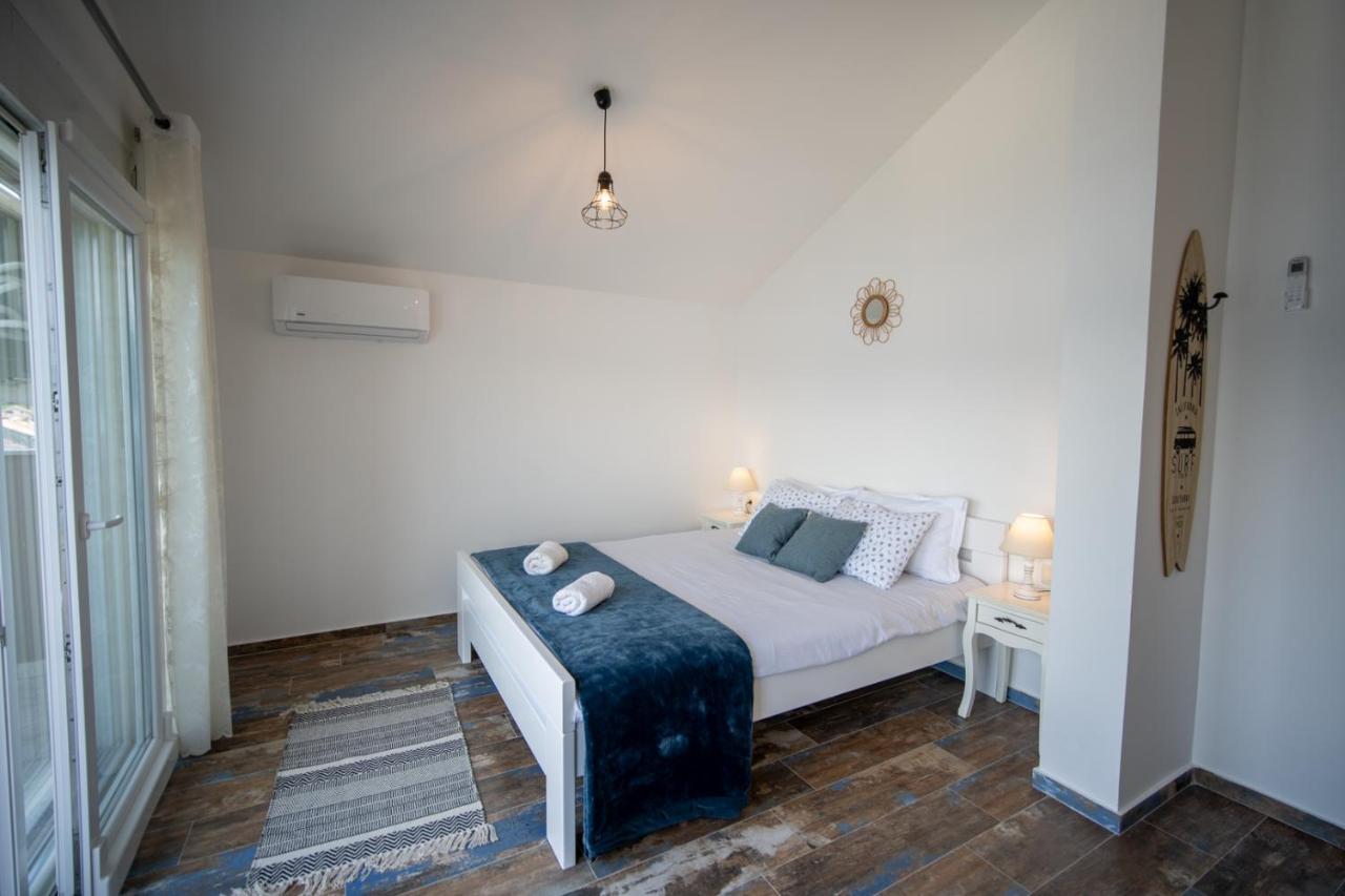 Family House Bjelila Villa Тиват Екстериор снимка
