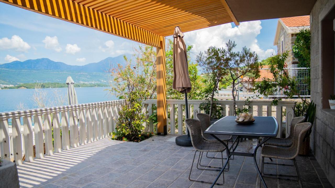 Family House Bjelila Villa Тиват Екстериор снимка