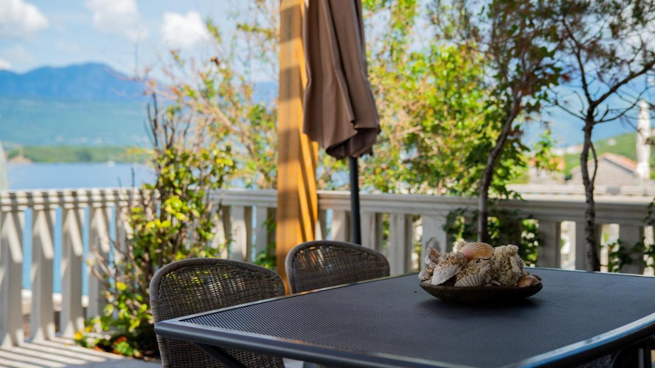 Family House Bjelila Villa Тиват Екстериор снимка