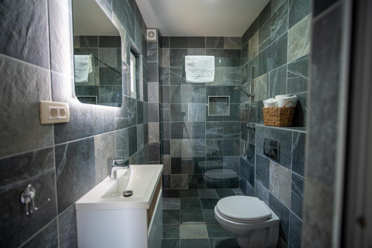 Family House Bjelila Villa Тиват Екстериор снимка